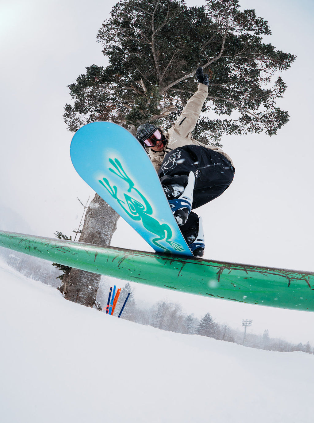 Burton Blossom Camber Snowboard - Frog - Burton Freestyle - alternate view 10